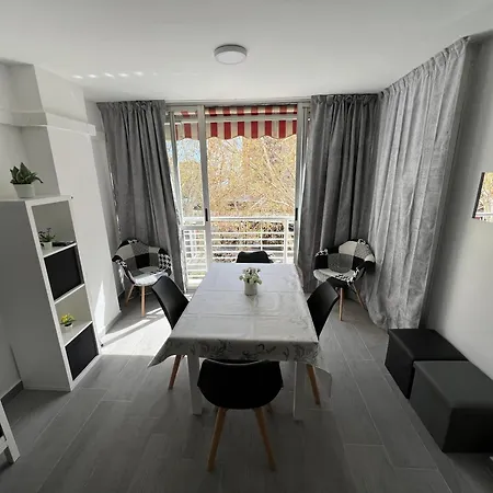 Caballos Lux Playa Levante 公寓